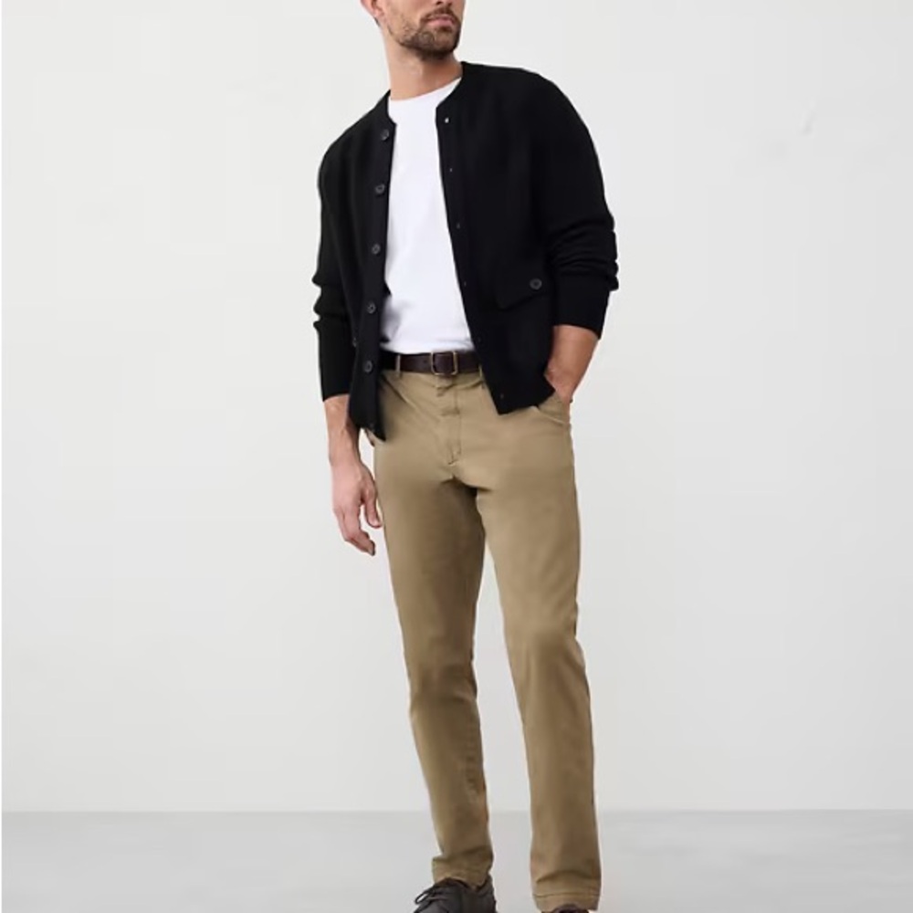 Banana Republic Men's Khaki Chinos ATHLETIC LIVED-IN CHINO